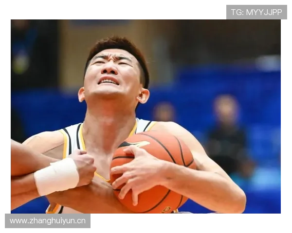 孙铭徽训练完直接打车去夜店？这作息也太离谱了